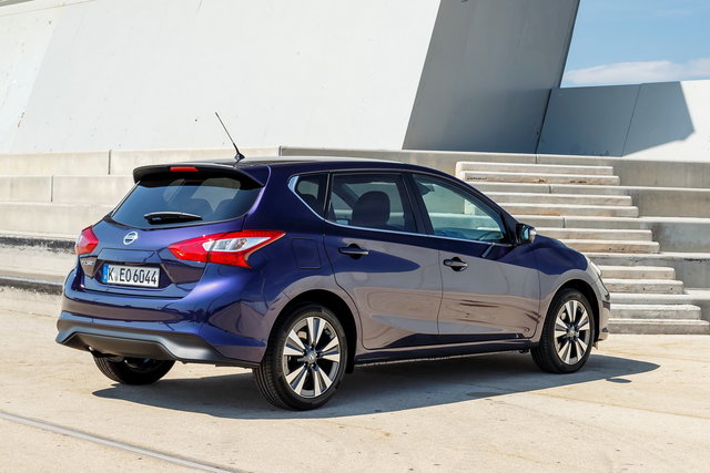 nissan pulsar 2015 16