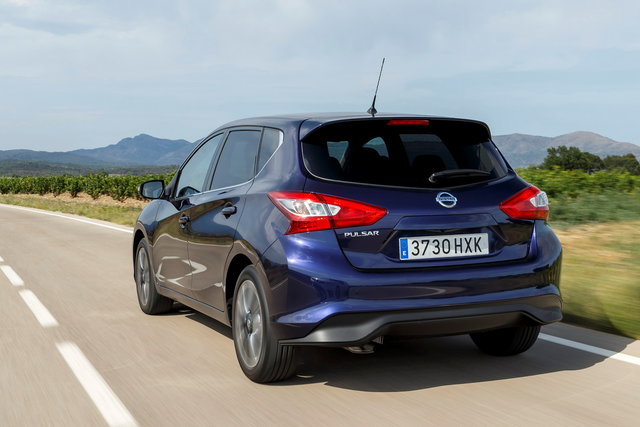 nissan pulsar 2015 26