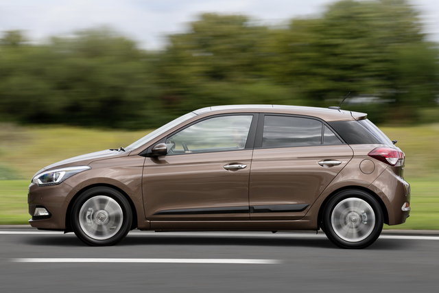 hyundai i20 2015 09