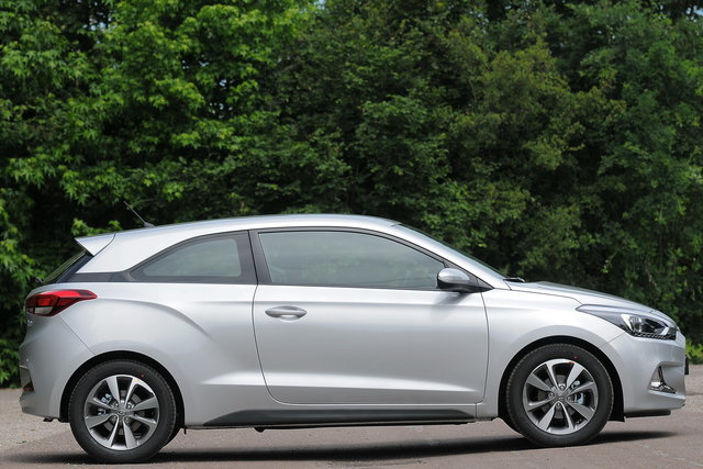 hyundai i20 coupe 18