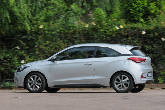 hyundai i20 coupe 19