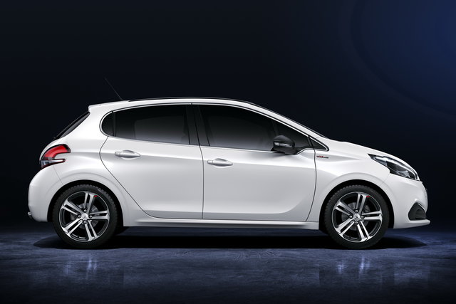 peugeot 208 gt 3