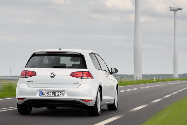 volkswagen golf 10 tsi 18