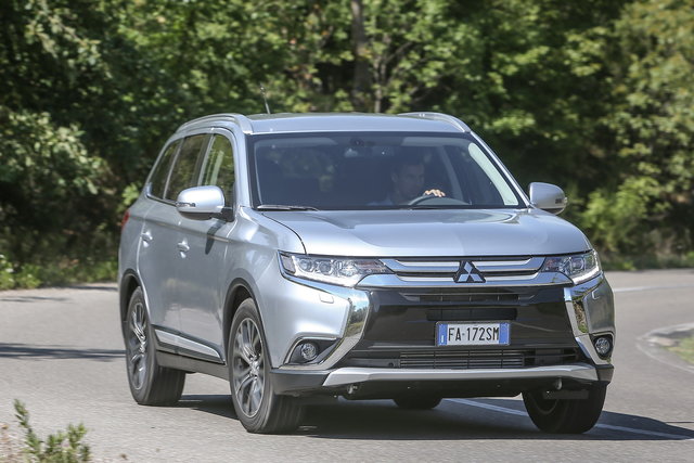 nuovo mitsubishi outlander 2015 09