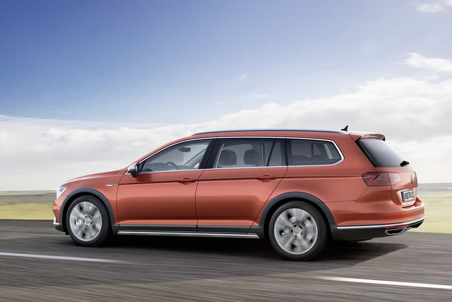 volkswagen passat alltrack 2015 10