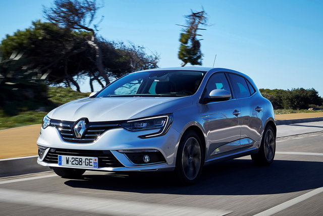 renault megane 2016 primo contatto 10