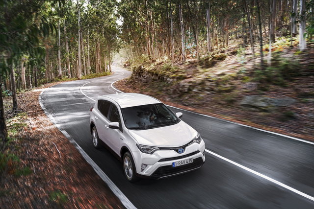toyota rav4 hybrid 2016 23