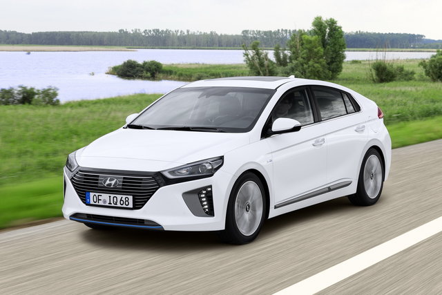 hyundai ioniq hybrid 28