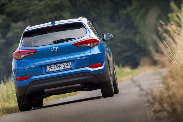 hyundai tucson 2wd 02