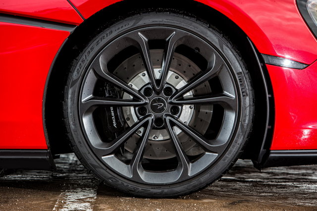 mclaren 540c primo contatto 10