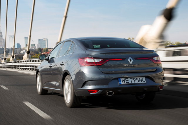 renault megane grand coupe 13