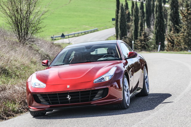 ferrari gtc4lusso primo contatto 05