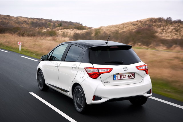 toyota yaris 15 vvt 2017 21