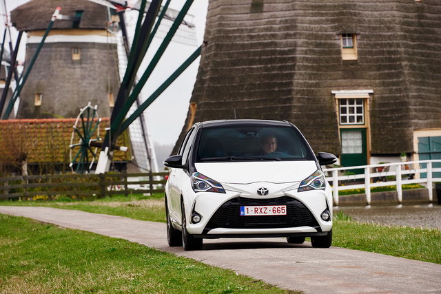 toyota yaris 15 vvt 2017 29