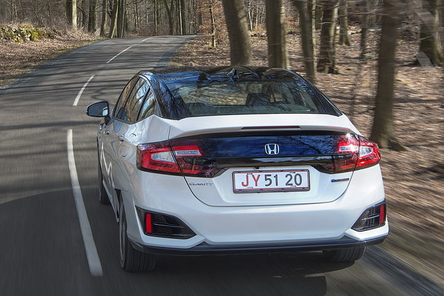 honda clarity fuel cell primo contatto 19