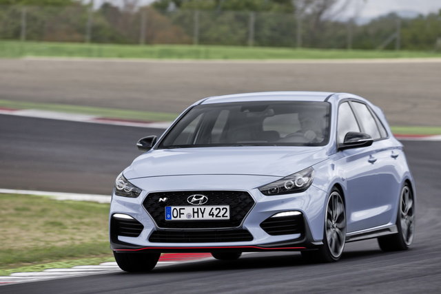 hyundai i30 n primo contatto 02