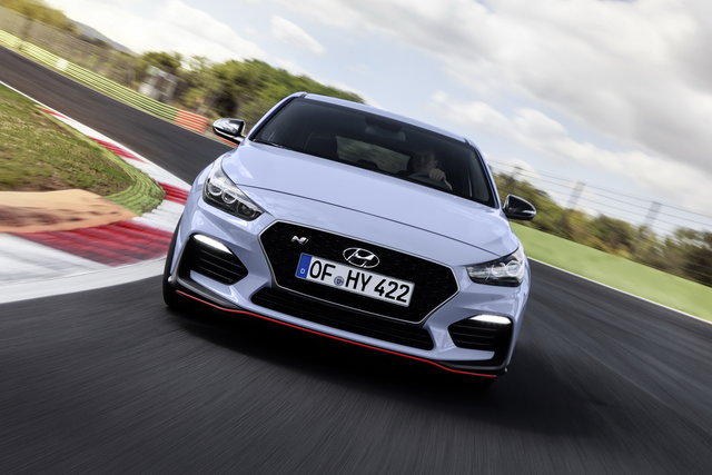 hyundai i30 n primo contatto 14