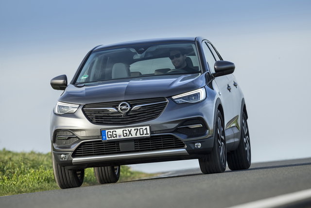 opel granland x 2017 09 primo contatto 18