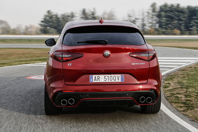 alfa romeo stelvio quadrifoglio 2017 12 21