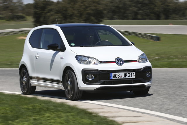 volkswagen up gti 2018 04 01