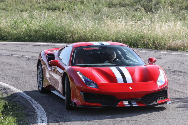 ferrari 488 pista 2018 06 33