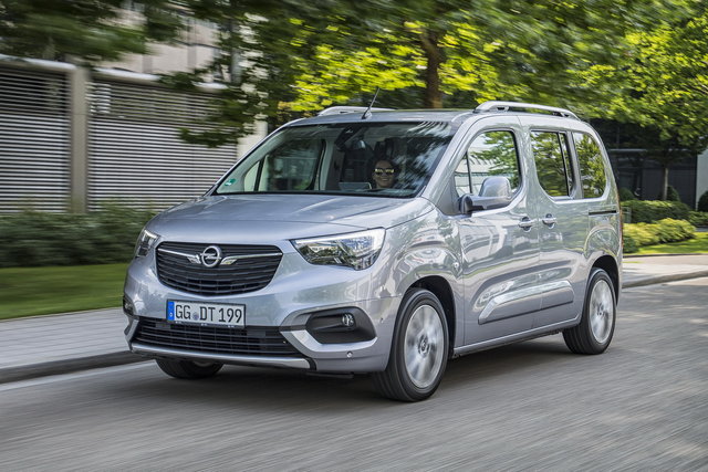 opel combo life 2018 09 36