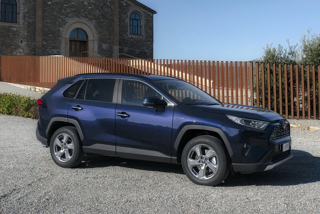 2019 toyota rav4 15