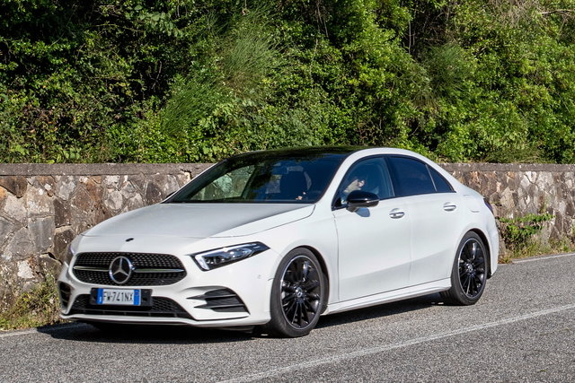 mercedes classe a berlina 180 01