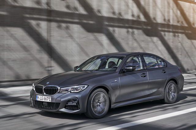 bmw serie 3 plug in hybrid 2019 08 03