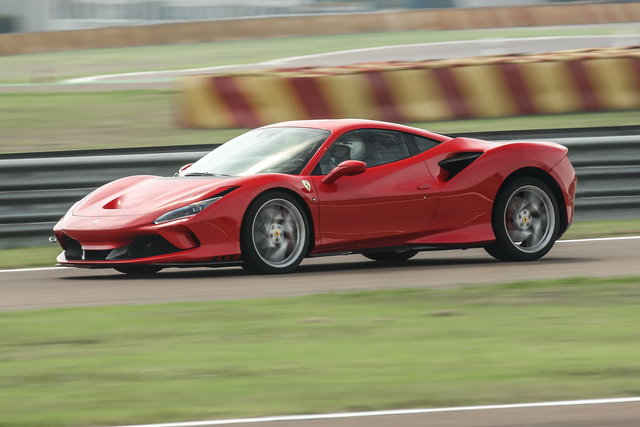 ferrari f8 tributo