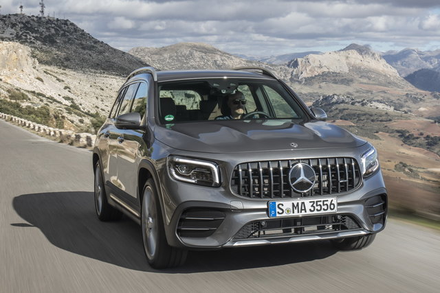 mercedes glb 35 amg 23