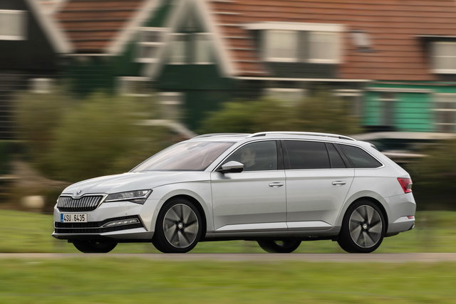 skoda superb iv 17
