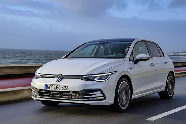 volkswagen golf 8 primo contatto 13