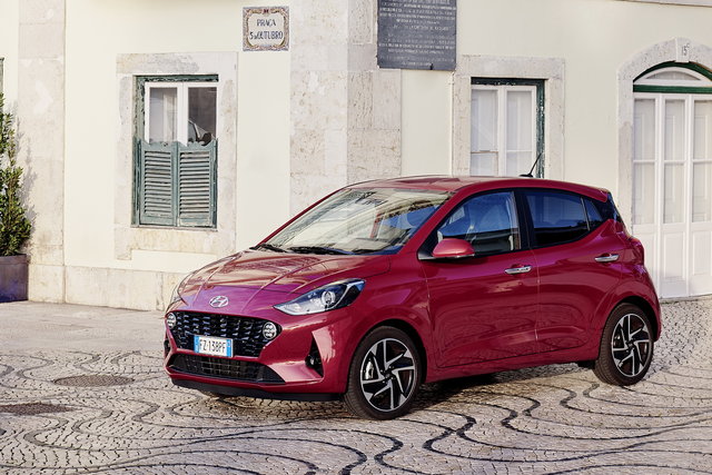 hyundai i10 2020 primo contatto 14