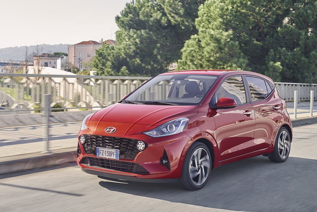 hyundai i10 2020 primo contatto 16