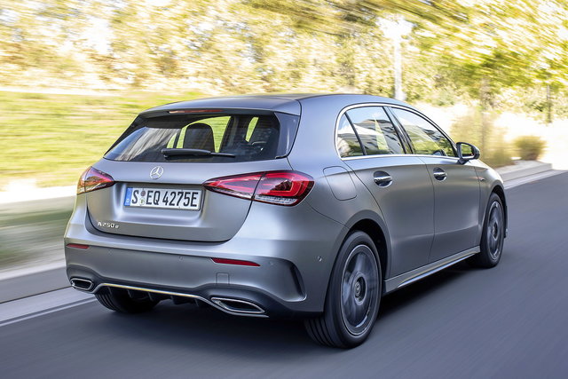 mercedes classe a 250e ibrida 10