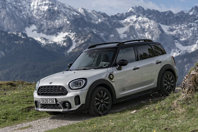 mini countryman se 2020 09 11