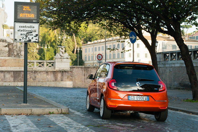 renault twingo electric 2020 11 18