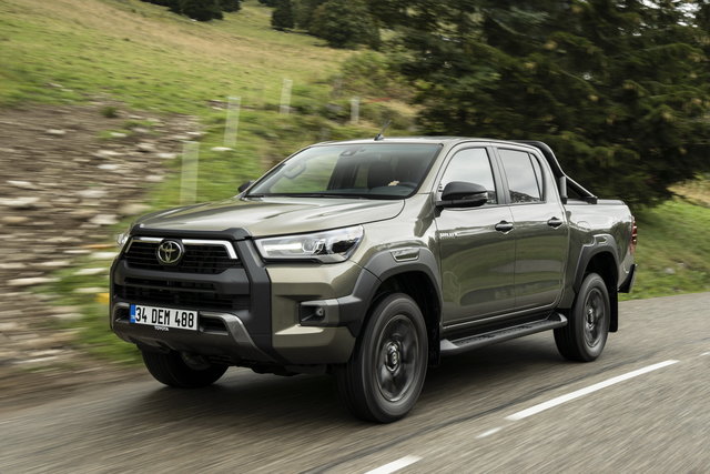 toyota hilux 2020 11 09