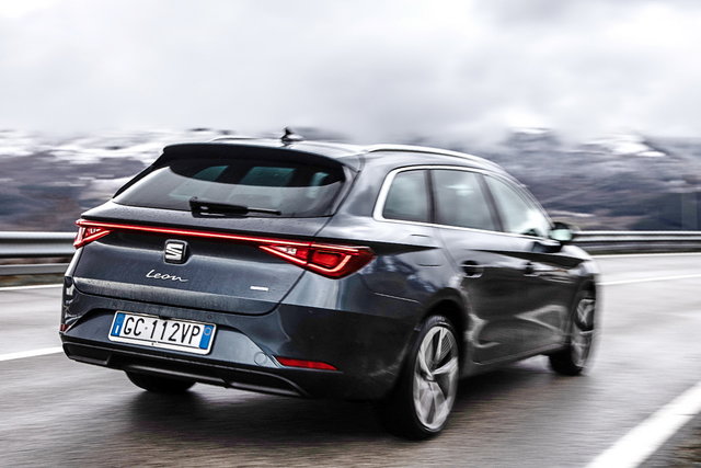 seat leon st hybrid 2021 03 11
