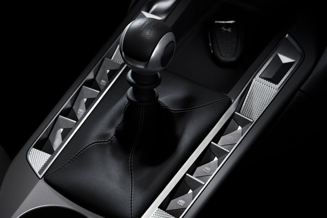 ds3 crossback 12 101 cv 6