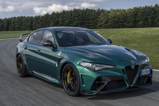 alfa romeo giulia gta m 2021 05