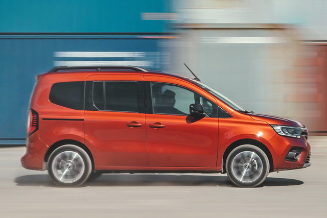 renault kangoo 1 contatto 2021 05 13