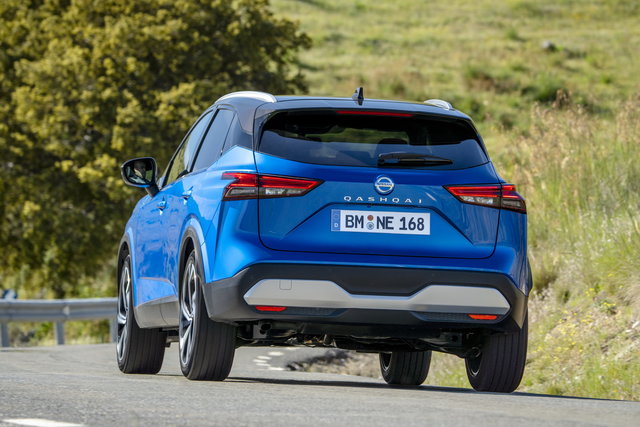 nissan qashqai 2021 06 primo contatto 06