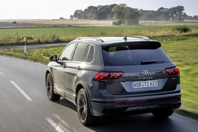 volkswagen tiguan r line 2021 08 06