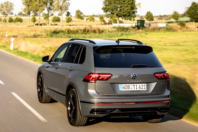 volkswagen tiguan r line 2021 08 10