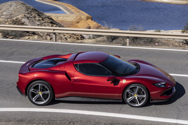 ferrari 296 gtb primo contatto 2022 03 26