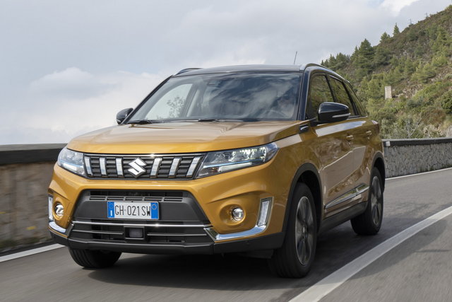 suzuki vitara 15 hybrid primo contatto 2022 03