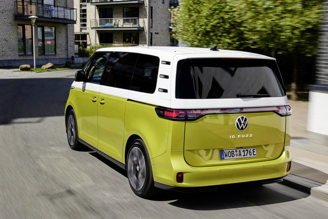 volkswagen id buzz 2022 09 primo contatto 04