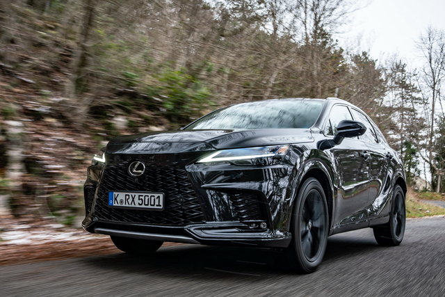 lexus rx 500h hybrid 2023 01 03